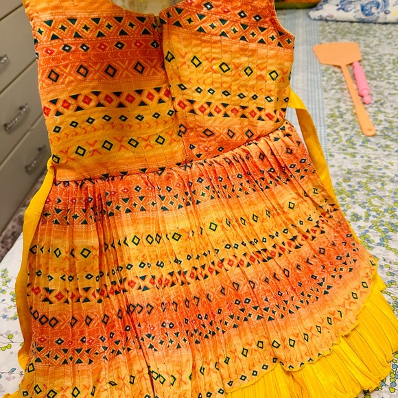 Toddler girl 3 year Dre’ss party dress yellow - Picture 5 of 6